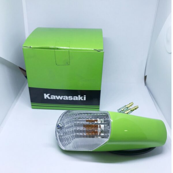 KAWASAKI แท้ศูนย์ ไฟเลี้ยวหน้า KR ใส่ได้ทั้ง ซ้ายและขวา (สีเขียว)